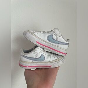 Toddler 6C Nike Shoes